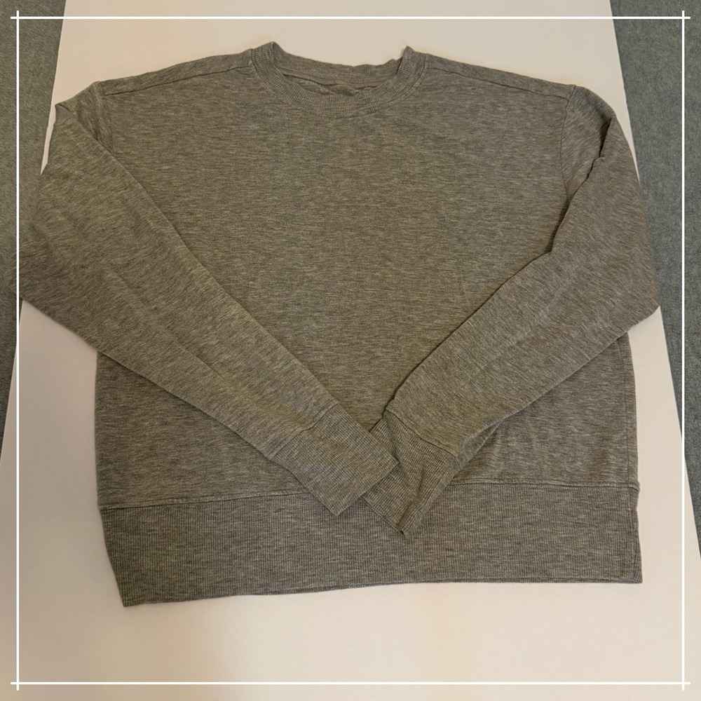 Unbranded Heather Gray Crewneck Sweatshirt Relaxed Fit Pullover Size S/M